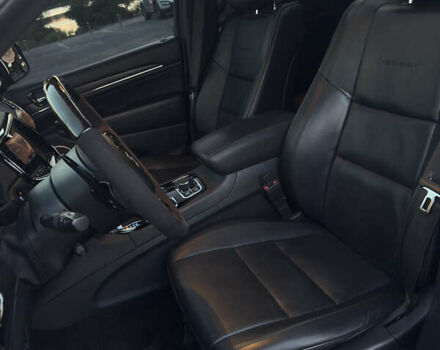 Черный Джип Гранд Чероки, объемом двигателя 3.6 л и пробегом 179 тыс. км за 32000 $, фото 10 на Automoto.ua