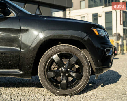 Джип Гранд Чероки 2016 в Черновцах на Automoto.ua Черный Джип Гранд Чероки, объемом двигателя 2.99 л и пробегом 89 тыс. км за 33500 $, фото 15 на Automoto.ua