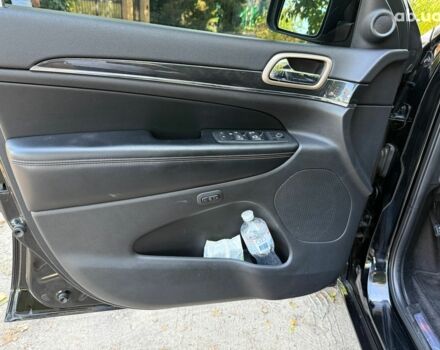 Черный Джип Гранд Чероки, объемом двигателя 3.2 л и пробегом 130 тыс. км за 23440 $, фото 9 на Automoto.ua