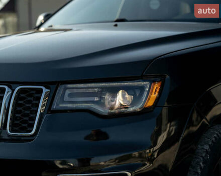 Джип Гранд Чероки 2016 в Черновцах на Automoto.ua Черный Джип Гранд Чероки, объемом двигателя 2.99 л и пробегом 89 тыс. км за 33500 $, фото 14 на Automoto.ua