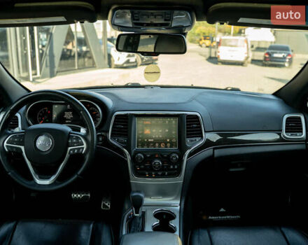 Джип Гранд Чероки 2016 в Черновцах на Automoto.ua Черный Джип Гранд Чероки, объемом двигателя 2.99 л и пробегом 89 тыс. км за 33500 $, фото 21 на Automoto.ua