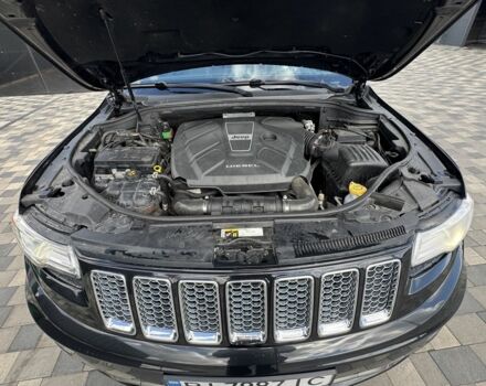 Чорний Джип Grand Cherokee, об'ємом двигуна 3 л та пробігом 202 тис. км за 25723 $, фото 2 на Automoto.ua