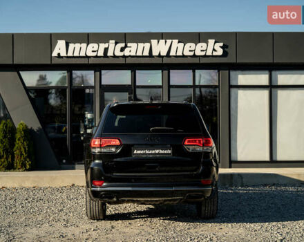 Джип Гранд Чероки 2016 в Черновцах на Automoto.ua Черный Джип Гранд Чероки, объемом двигателя 2.99 л и пробегом 89 тыс. км за 33500 $, фото 5 на Automoto.ua