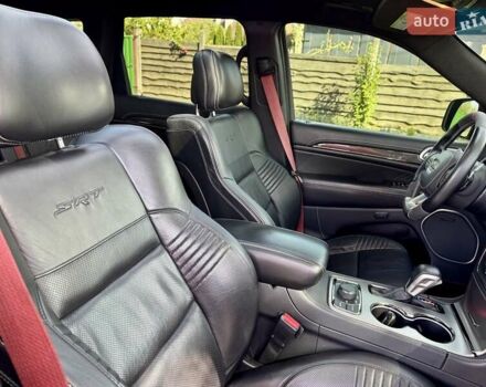 Чорний Джип Grand Cherokee, об'ємом двигуна 6.4 л та пробігом 131 тис. км за 34999 $, фото 48 на Automoto.ua