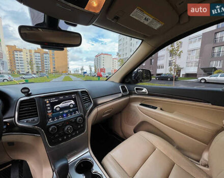 Джип Гранд Чероки 2017 в Виннице на Automoto.ua Черный Джип Гранд Чероки, объемом двигателя 3.6 л и пробегом 128 тыс. км за 34000 $, фото 24 на Automoto.ua