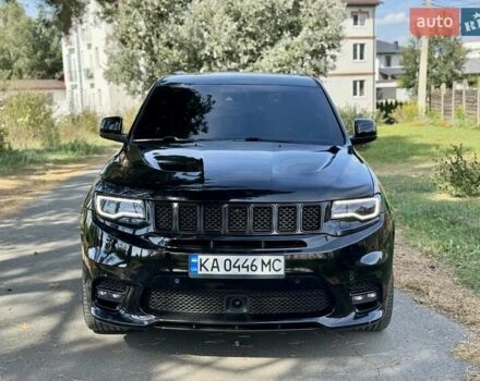 Чорний Джип Grand Cherokee, об'ємом двигуна 6.4 л та пробігом 131 тис. км за 34999 $, фото 1 на Automoto.ua