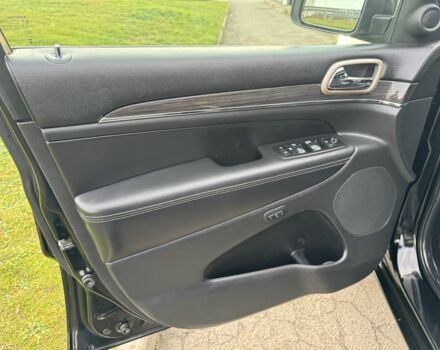 Черный Джип Гранд Чероки, объемом двигателя 3 л и пробегом 188 тыс. км за 25750 $, фото 11 на Automoto.ua