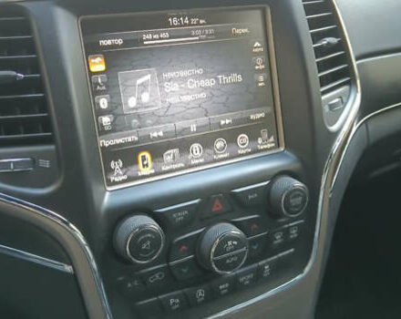 Черный Джип Гранд Чероки, объемом двигателя 3.6 л и пробегом 103 тыс. км за 31500 $, фото 4 на Automoto.ua