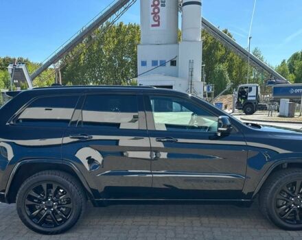 Черный Джип Гранд Чероки, объемом двигателя 3 л и пробегом 185 тыс. км за 30200 $, фото 4 на Automoto.ua