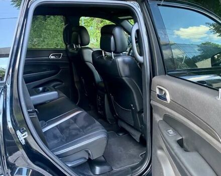 Джип Гранд Чероки 2018 в Киеве на Automoto.ua Черный Джип Гранд Чероки, объемом двигателя 3.6 л и пробегом 126 тыс. км за 24999 $, фото 7 на Automoto.ua