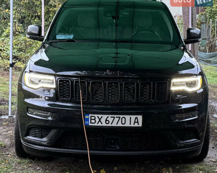 Черный Джип Гранд Чероки, объемом двигателя 5.65 л и пробегом 86 тыс. км за 35000 $, фото 7 на Automoto.ua