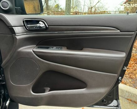 Черный Джип Гранд Чероки, объемом двигателя 3 л и пробегом 150 тыс. км за 30690 $, фото 37 на Automoto.ua