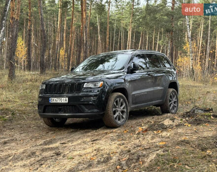 Черный Джип Гранд Чероки, объемом двигателя 5.65 л и пробегом 86 тыс. км за 35000 $, фото 2 на Automoto.ua