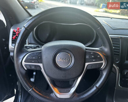 Джип Гранд Чероки 2018 в Полтаве на Automoto.ua Черный Джип Гранд Чероки, объемом двигателя 3.6 л и пробегом 95 тыс. км за 20450 $, фото 30 на Automoto.ua