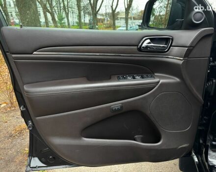 Черный Джип Гранд Чероки, объемом двигателя 3 л и пробегом 150 тыс. км за 30690 $, фото 14 на Automoto.ua