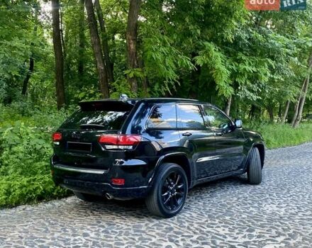 Джип Гранд Чероки 2018 в Киеве на Automoto.ua Черный Джип Гранд Чероки, объемом двигателя 3.6 л и пробегом 126 тыс. км за 24999 $, фото 10 на Automoto.ua
