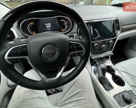 Черный Джип Гранд Чероки, объемом двигателя 5.65 л и пробегом 86 тыс. км за 35000 $, фото 21 на Automoto.ua