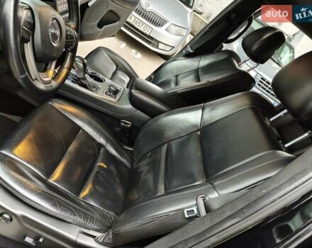 Чорний Джип Grand Cherokee, об'ємом двигуна 2.99 л та пробігом 140 тис. км за 29500 $, фото 15 на Automoto.ua