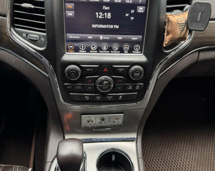 Черный Джип Гранд Чероки, объемом двигателя 2.99 л и пробегом 147 тыс. км за 30000 $, фото 13 на Automoto.ua