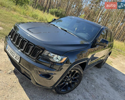 Черный Джип Гранд Чероки, объемом двигателя 3.6 л и пробегом 205 тыс. км за 24000 $, фото 2 на Automoto.ua