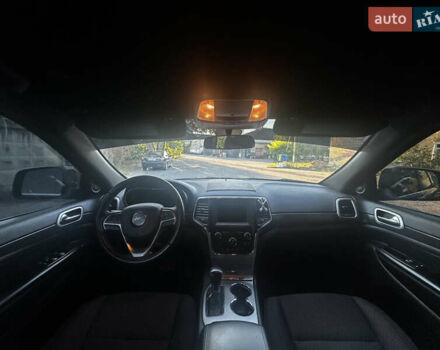 Джип Гранд Чероки 2018 в Полтаве на Automoto.ua Черный Джип Гранд Чероки, объемом двигателя 3.6 л и пробегом 95 тыс. км за 20450 $, фото 23 на Automoto.ua