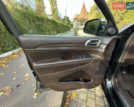 Чорний Джип Grand Cherokee, об'ємом двигуна 2.99 л та пробігом 166 тис. км за 31000 $, фото 31 на Automoto.ua