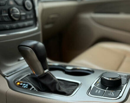 Черный Джип Гранд Чероки, объемом двигателя 3 л и пробегом 160 тыс. км за 28300 $, фото 13 на Automoto.ua