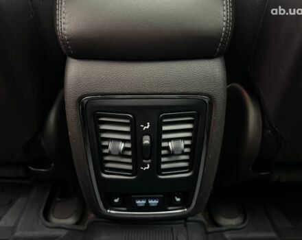 Черный Джип Гранд Чероки, объемом двигателя 3 л и пробегом 150 тыс. км за 30690 $, фото 33 на Automoto.ua