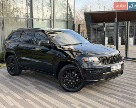 Чорний Джип Grand Cherokee, об'ємом двигуна 3.6 л та пробігом 204 тис. км за 27800 $, фото 1 на Automoto.ua
