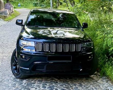 Джип Гранд Чероки 2018 в Киеве на Automoto.ua Черный Джип Гранд Чероки, объемом двигателя 3.6 л и пробегом 126 тыс. км за 24999 $, фото 9 на Automoto.ua