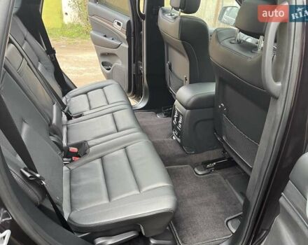 Чорний Джип Grand Cherokee, об'ємом двигуна 3 л та пробігом 100 тис. км за 29999 $, фото 235 на Automoto.ua