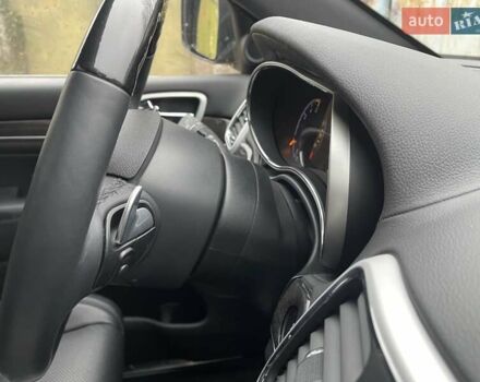 Чорний Джип Grand Cherokee, об'ємом двигуна 3 л та пробігом 100 тис. км за 29999 $, фото 171 на Automoto.ua