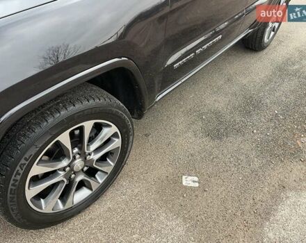 Чорний Джип Grand Cherokee, об'ємом двигуна 3 л та пробігом 100 тис. км за 29999 $, фото 192 на Automoto.ua