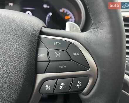 Чорний Джип Grand Cherokee, об'ємом двигуна 3 л та пробігом 100 тис. км за 29999 $, фото 128 на Automoto.ua