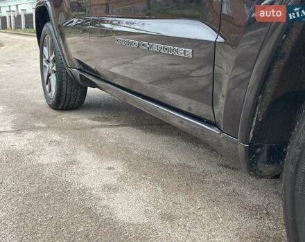 Чорний Джип Grand Cherokee, об'ємом двигуна 3 л та пробігом 100 тис. км за 29999 $, фото 181 на Automoto.ua