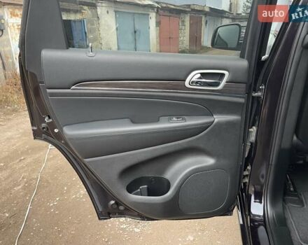 Чорний Джип Grand Cherokee, об'ємом двигуна 3 л та пробігом 100 тис. км за 29999 $, фото 197 на Automoto.ua