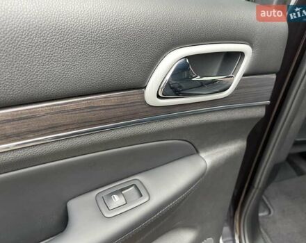 Чорний Джип Grand Cherokee, об'ємом двигуна 3 л та пробігом 100 тис. км за 29999 $, фото 198 на Automoto.ua