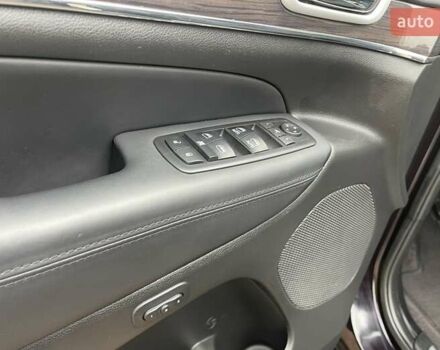 Чорний Джип Grand Cherokee, об'ємом двигуна 3 л та пробігом 100 тис. км за 29999 $, фото 42 на Automoto.ua