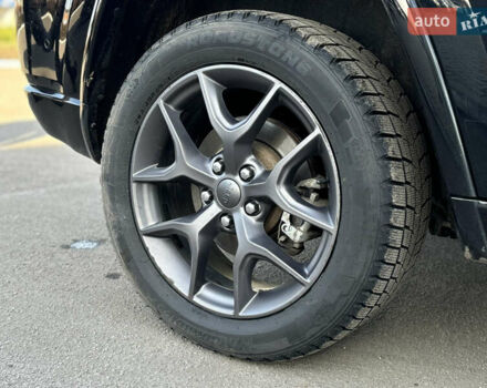 Джип Гранд Чероки 2020 в Полтаве на Automoto.ua Черный Джип Гранд Чероки, объемом двигателя 3.61 л и пробегом 73 тыс. км за 29000 $, фото 13 на Automoto.ua