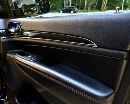 Джип Гранд Чероки 2020 в Тернополе на Automoto.ua Черный Джип Гранд Чероки, объемом двигателя 3.6 л и пробегом 103 тыс. км за 28000 $, фото 6 на Automoto.ua