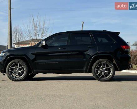 Джип Гранд Чероки 2020 в Полтаве на Automoto.ua Черный Джип Гранд Чероки, объемом двигателя 3.61 л и пробегом 73 тыс. км за 29000 $, фото 2 на Automoto.ua