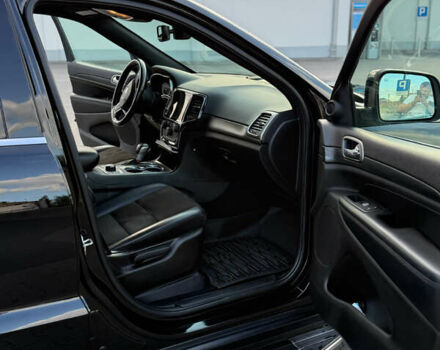 Джип Гранд Чероки 2020 в Тернополе на Automoto.ua Черный Джип Гранд Чероки, объемом двигателя 3.6 л и пробегом 40 тыс. км за 30500 $, фото 7 на Automoto.ua