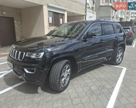 Джип Гранд Чероки 2021 в Черкассах на Automoto.ua Черный Джип Гранд Чероки, объемом двигателя 2.99 л и пробегом 82 тыс. км за 41800 $, фото 6 на Automoto.ua