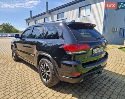 Джип Гранд Чероки 2021 в Хмельницком на Automoto.ua Черный Джип Гранд Чероки, объемом двигателя 5.65 л и пробегом 35 тыс. км за 33300 $, фото 2 на Automoto.ua