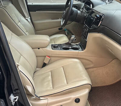 Черный Джип Гранд Чероки, объемом двигателя 2.99 л и пробегом 72 тыс. км за 38000 $, фото 9 на Automoto.ua