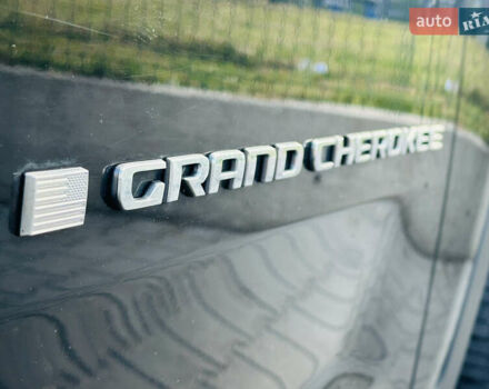 Чорний Джип Grand Cherokee, об'ємом двигуна 5.65 л та пробігом 105 тис. км за 43000 $, фото 2 на Automoto.ua