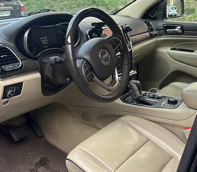 Черный Джип Гранд Чероки, объемом двигателя 2.99 л и пробегом 72 тыс. км за 38000 $, фото 7 на Automoto.ua