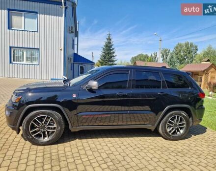 Джип Гранд Чероки 2021 в Хмельницком на Automoto.ua Черный Джип Гранд Чероки, объемом двигателя 5.65 л и пробегом 35 тыс. км за 33300 $, фото 5 на Automoto.ua