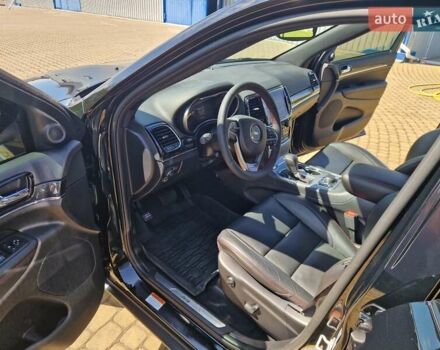 Джип Гранд Чероки 2021 в Хмельницком на Automoto.ua Черный Джип Гранд Чероки, объемом двигателя 5.65 л и пробегом 35 тыс. км за 33300 $, фото 8 на Automoto.ua