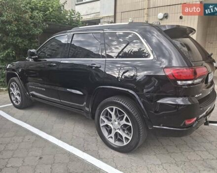 Джип Гранд Чероки 2021 в Черкассах на Automoto.ua Черный Джип Гранд Чероки, объемом двигателя 2.99 л и пробегом 82 тыс. км за 41800 $, фото 2 на Automoto.ua